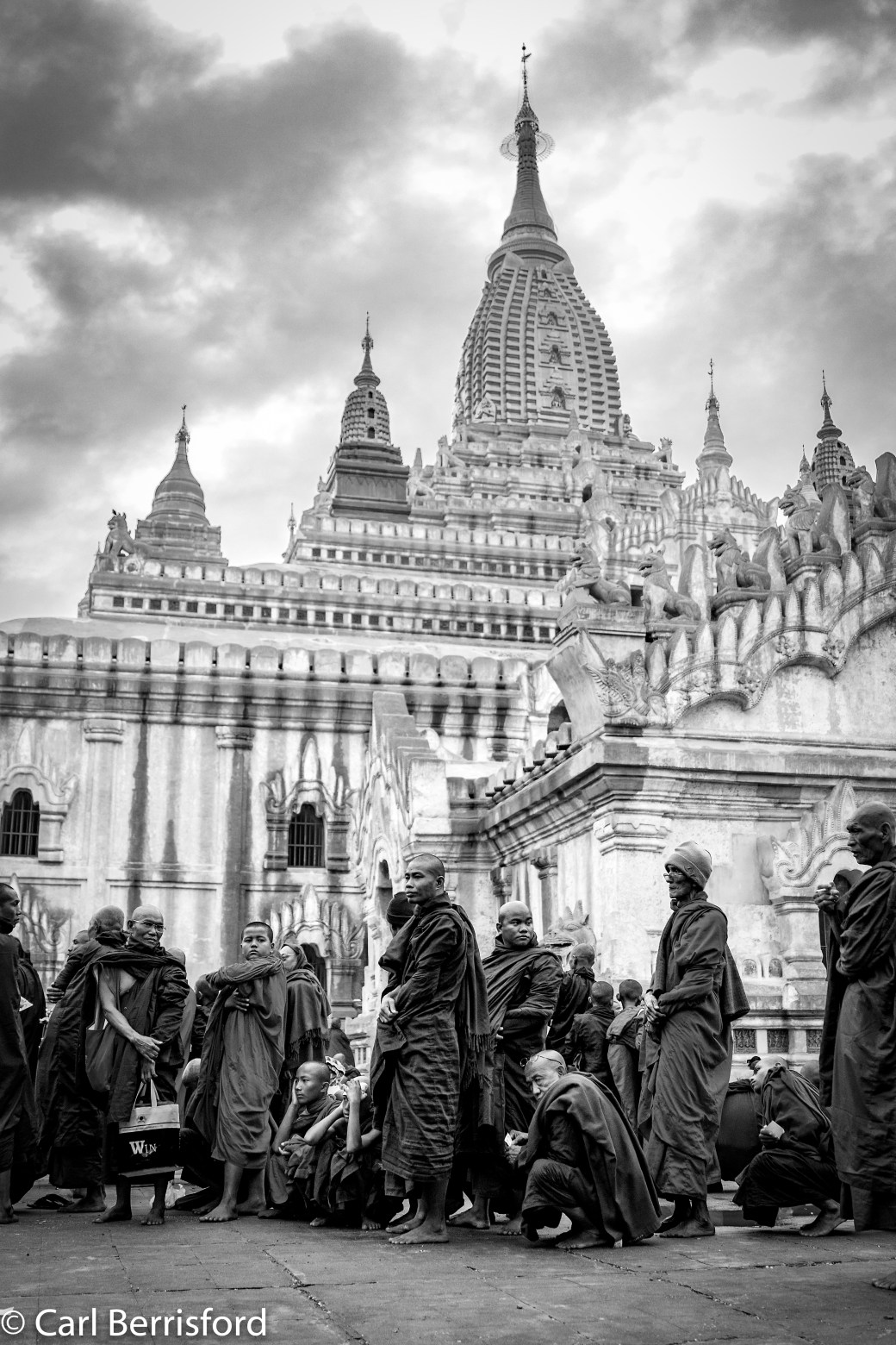 line in front of pagoda-