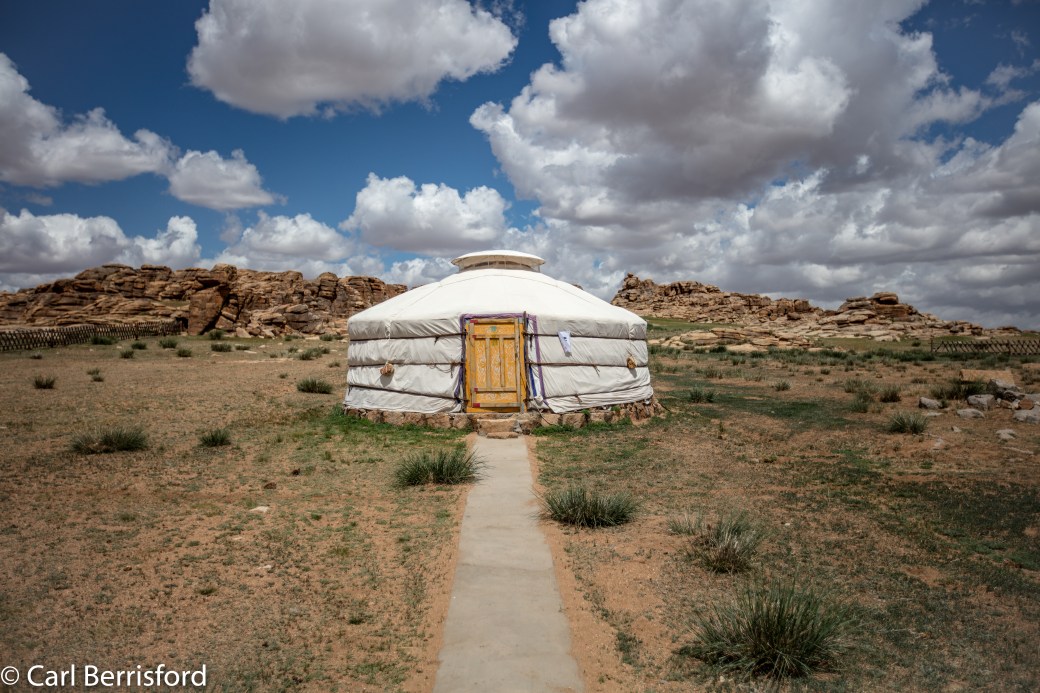 single ger_wide_angle-